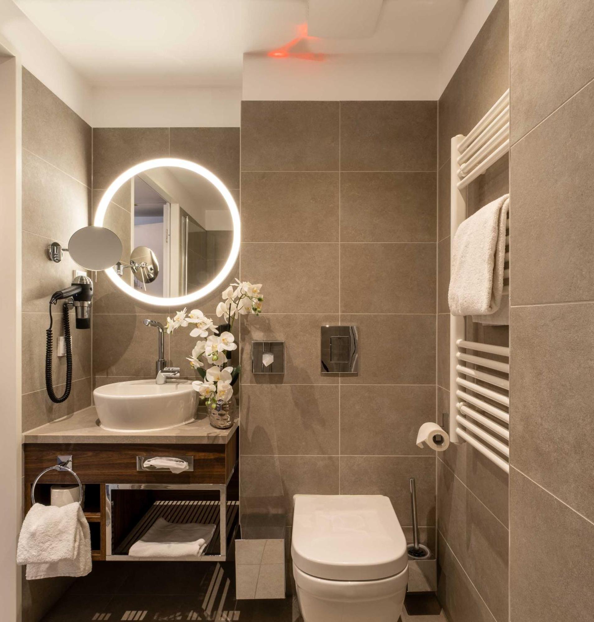 Plaza Premium Muenchen Hotel Стая снимка