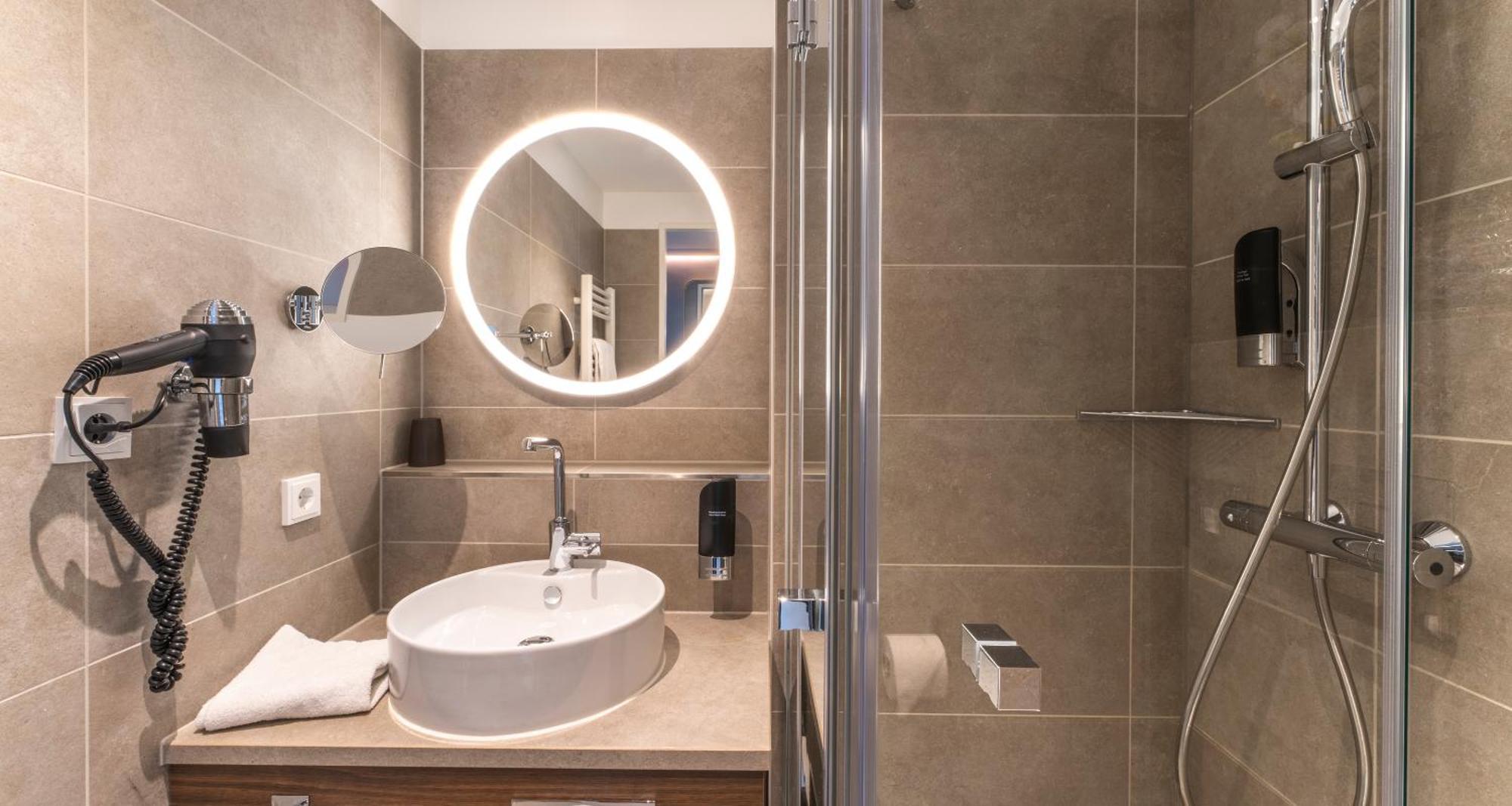 Plaza Premium Muenchen Hotel Екстериор снимка