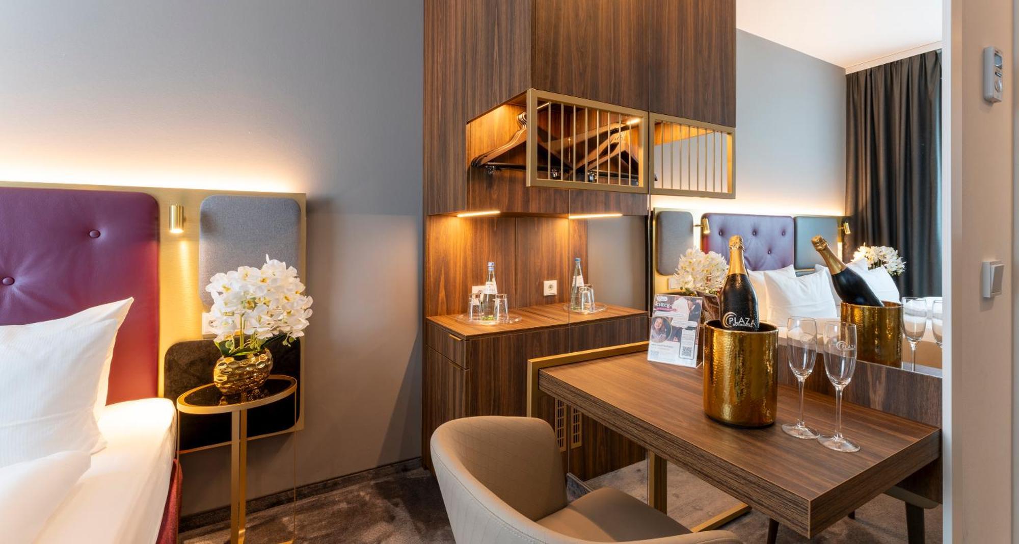 Plaza Premium Muenchen Hotel Екстериор снимка
