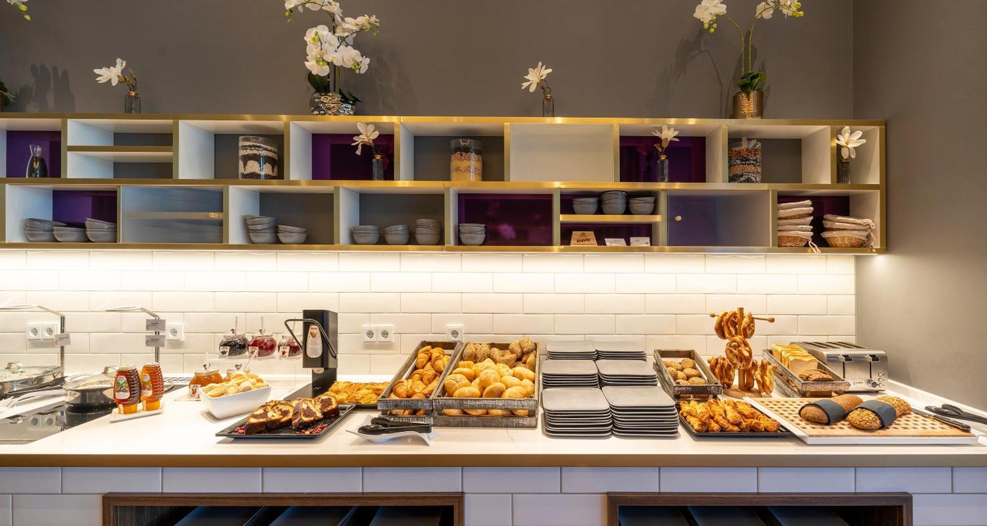 Plaza Premium Muenchen Hotel Екстериор снимка